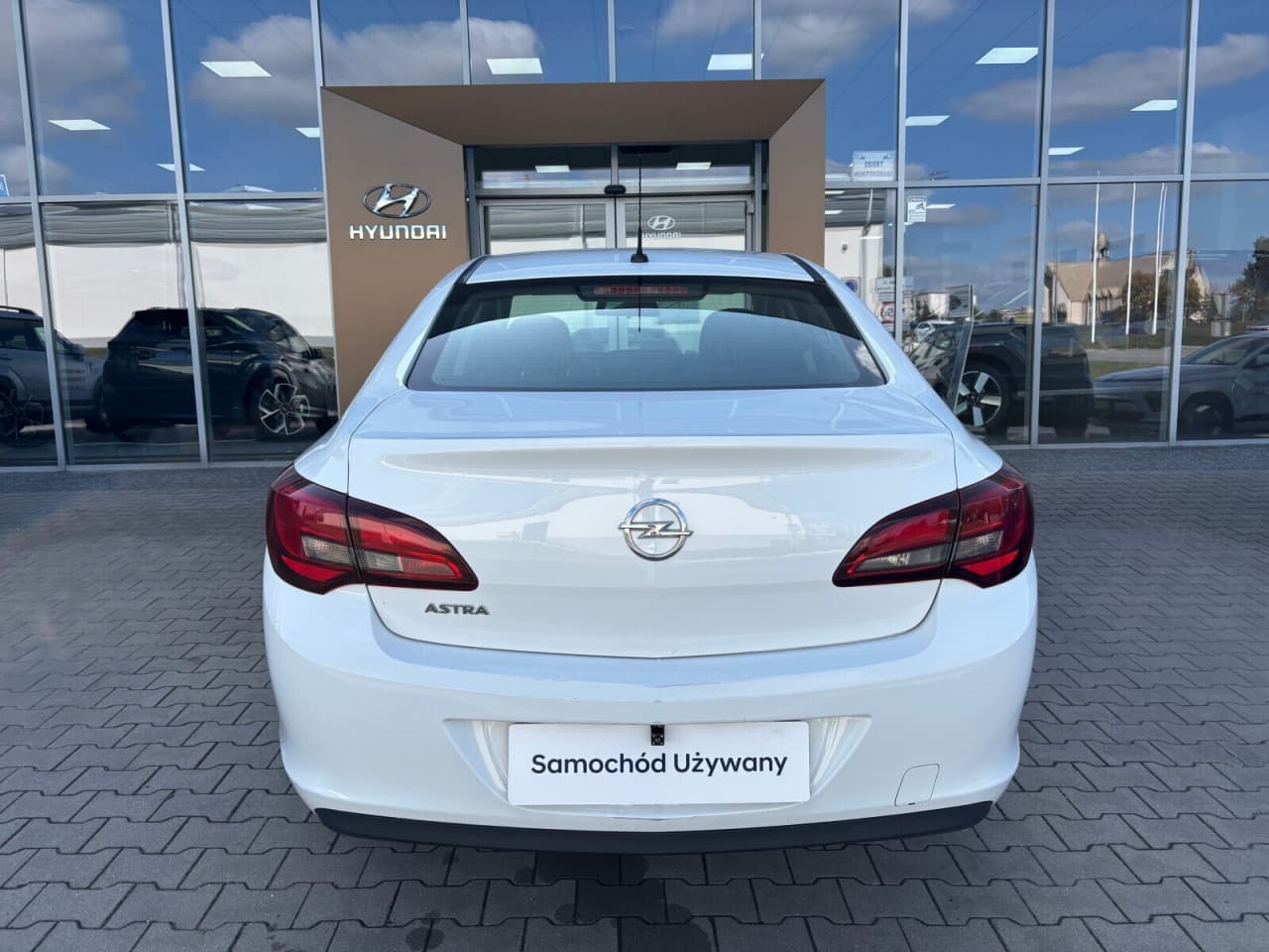 Opel Astra - zdjęcie 5