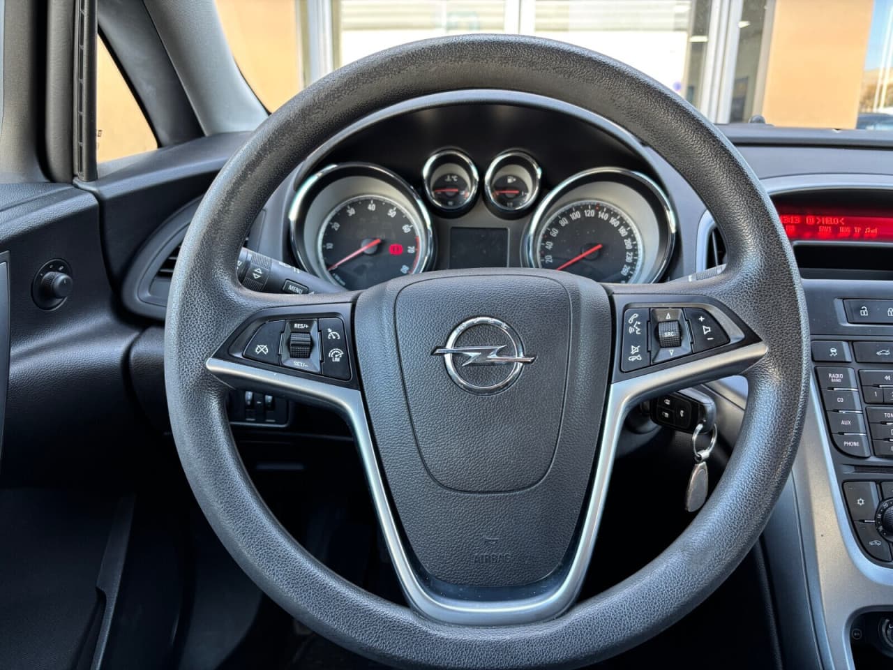 Opel Astra - zdjęcie 20