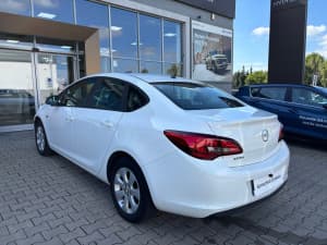 Opel Astra - miniatura 4