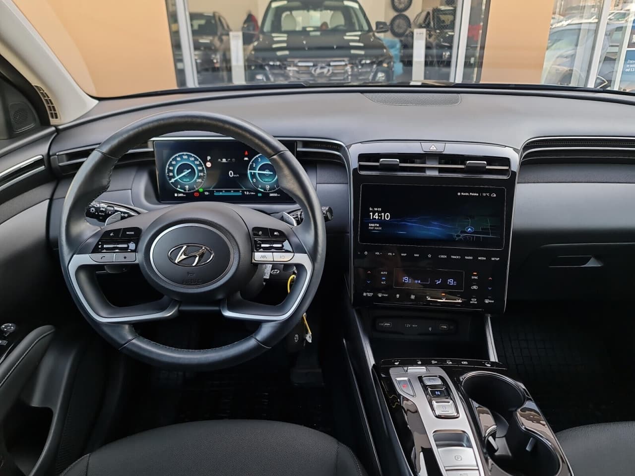 Hyundai Tucson - zdjęcie 18
