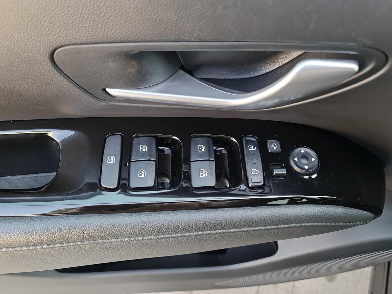 Hyundai Tucson - zdjęcie 10