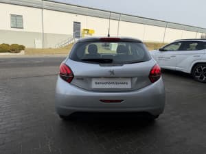Peugeot 208 - miniatura 4