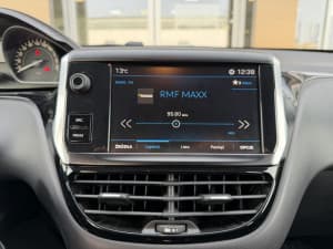 Peugeot 208 - miniatura 19