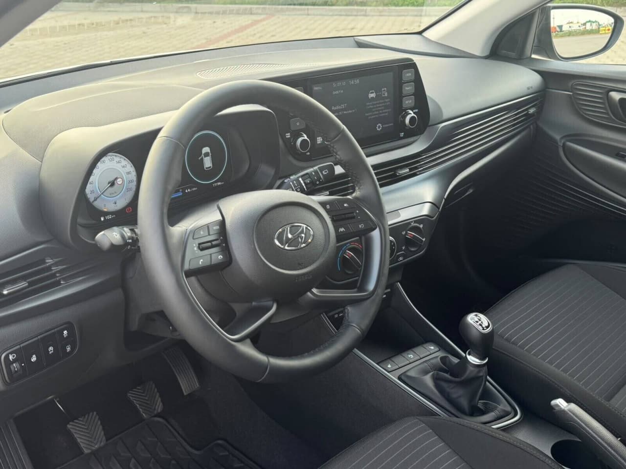 Hyundai i20 - zdjęcie 9