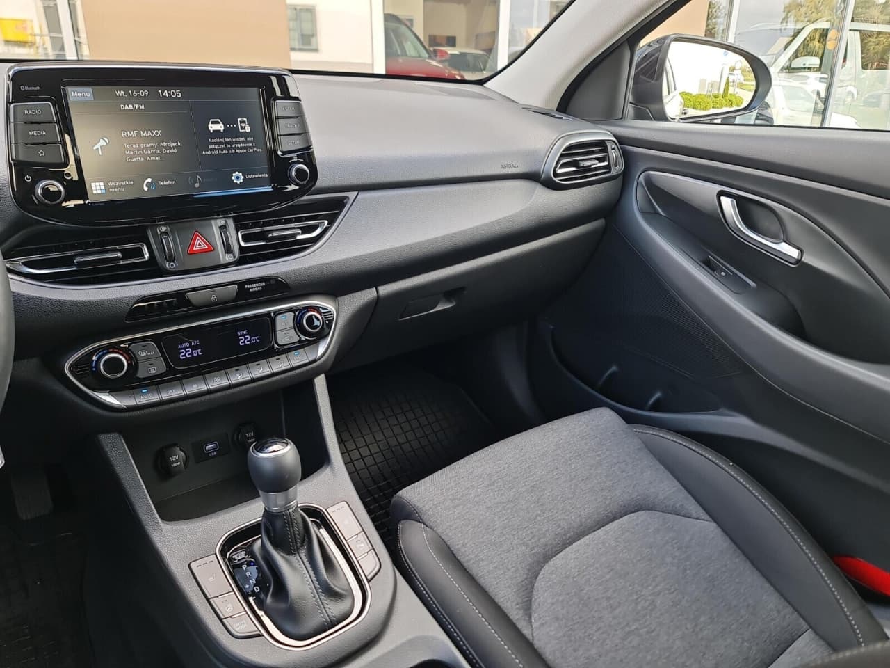 Hyundai i30 - zdjęcie 15