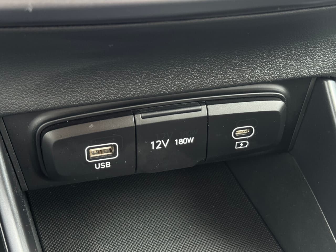 Hyundai i20 - zdjęcie 17