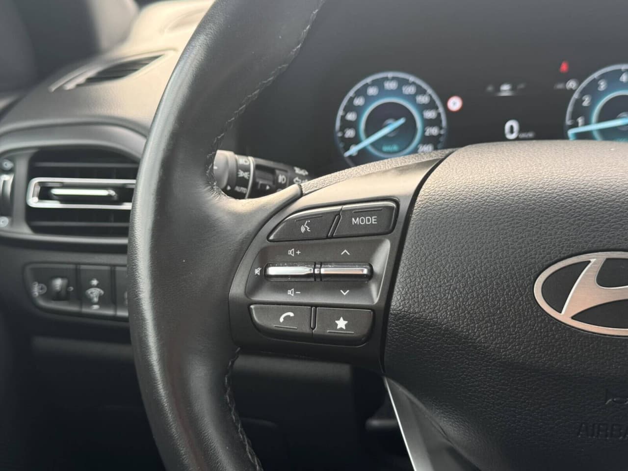 Hyundai i30 - zdjęcie 12