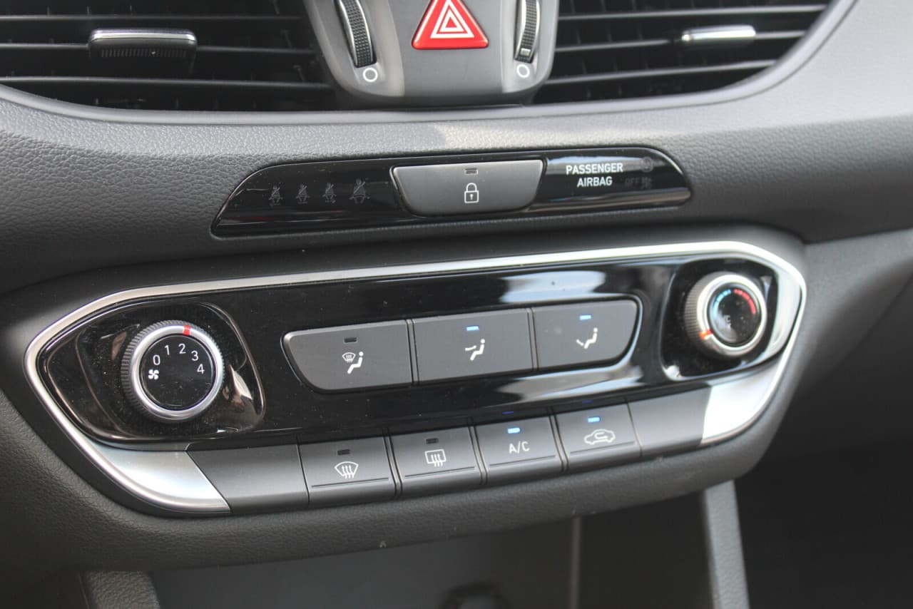 Hyundai i30 - zdjęcie 16