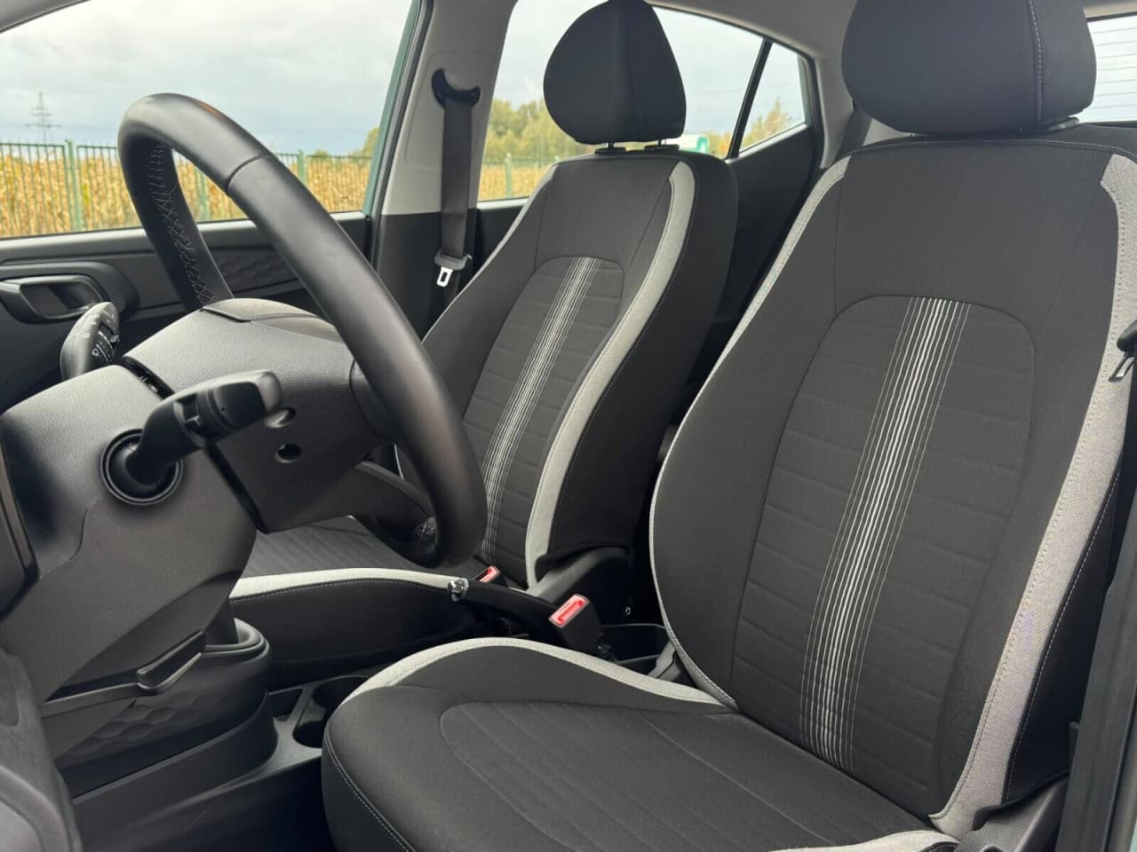 Hyundai i10 - zdjęcie 19