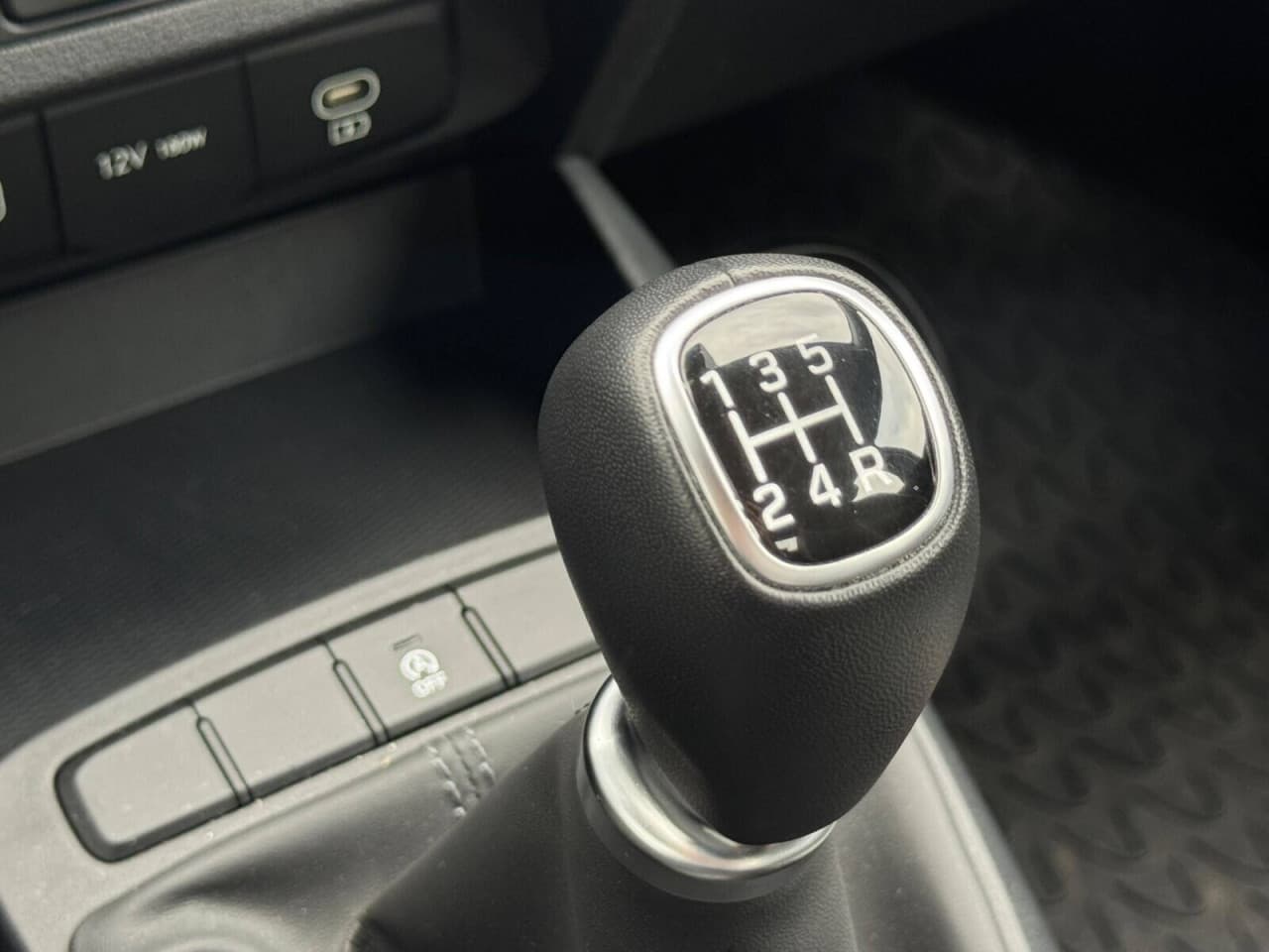 Hyundai i10 - zdjęcie 18