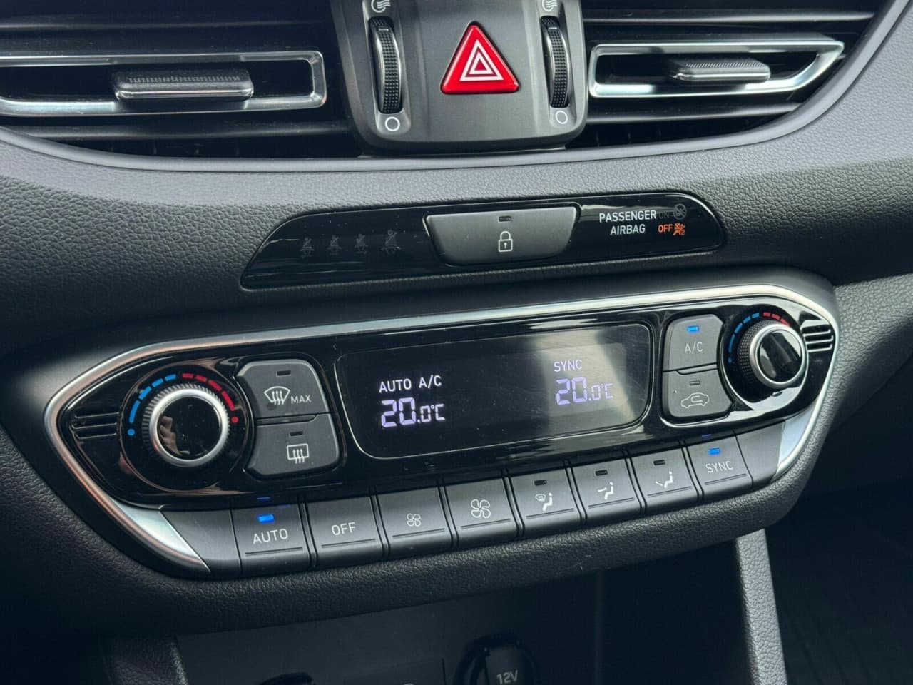 Hyundai i30 - zdjęcie 20