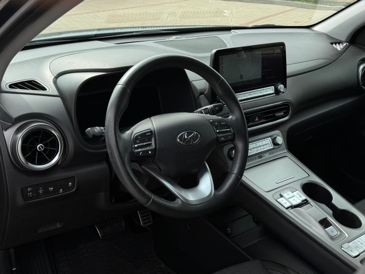 Hyundai Kona - zdjęcie 9