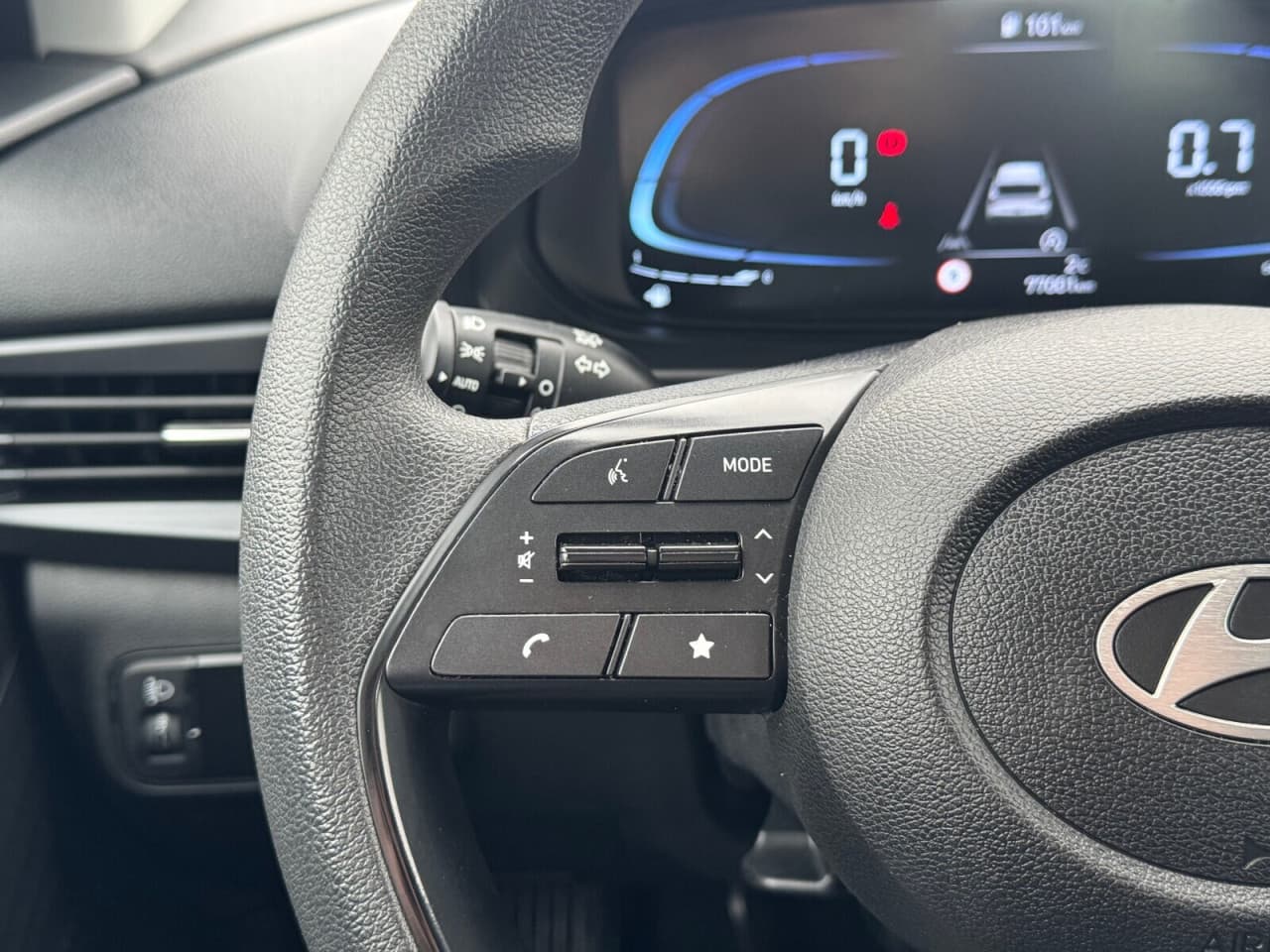 Hyundai i20 - zdjęcie 11