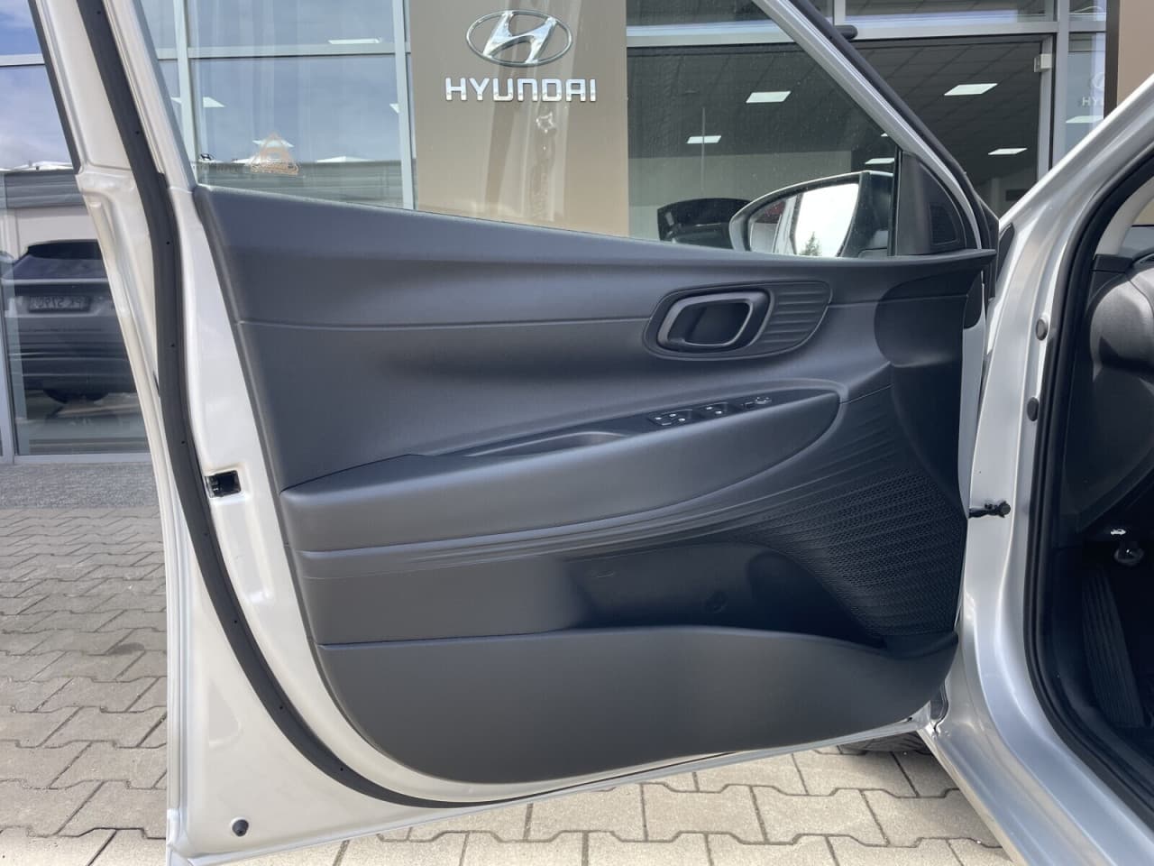 Hyundai i20 - zdjęcie 9
