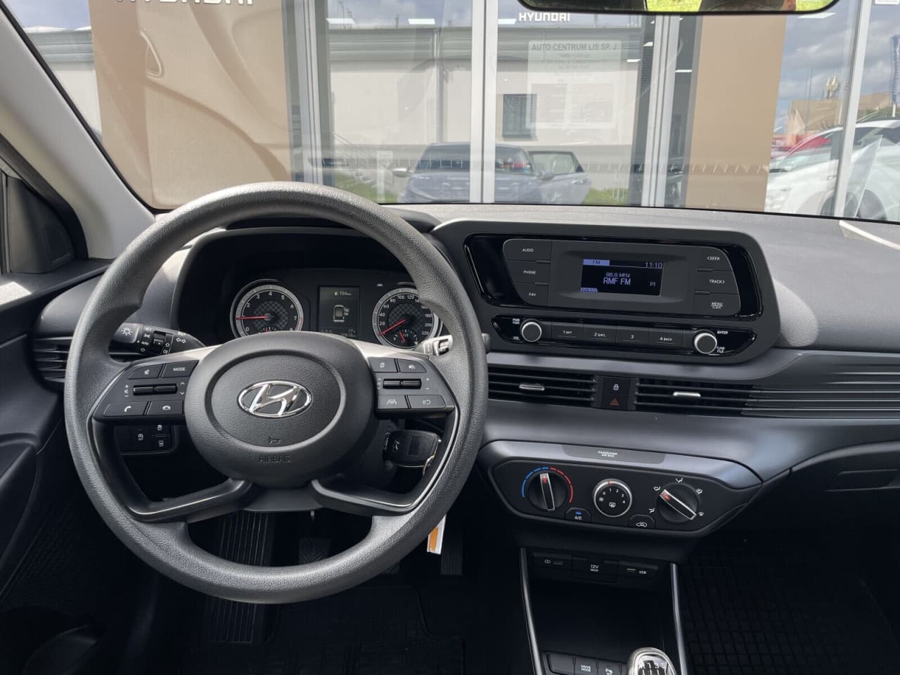 Hyundai i20 - zdjęcie 17