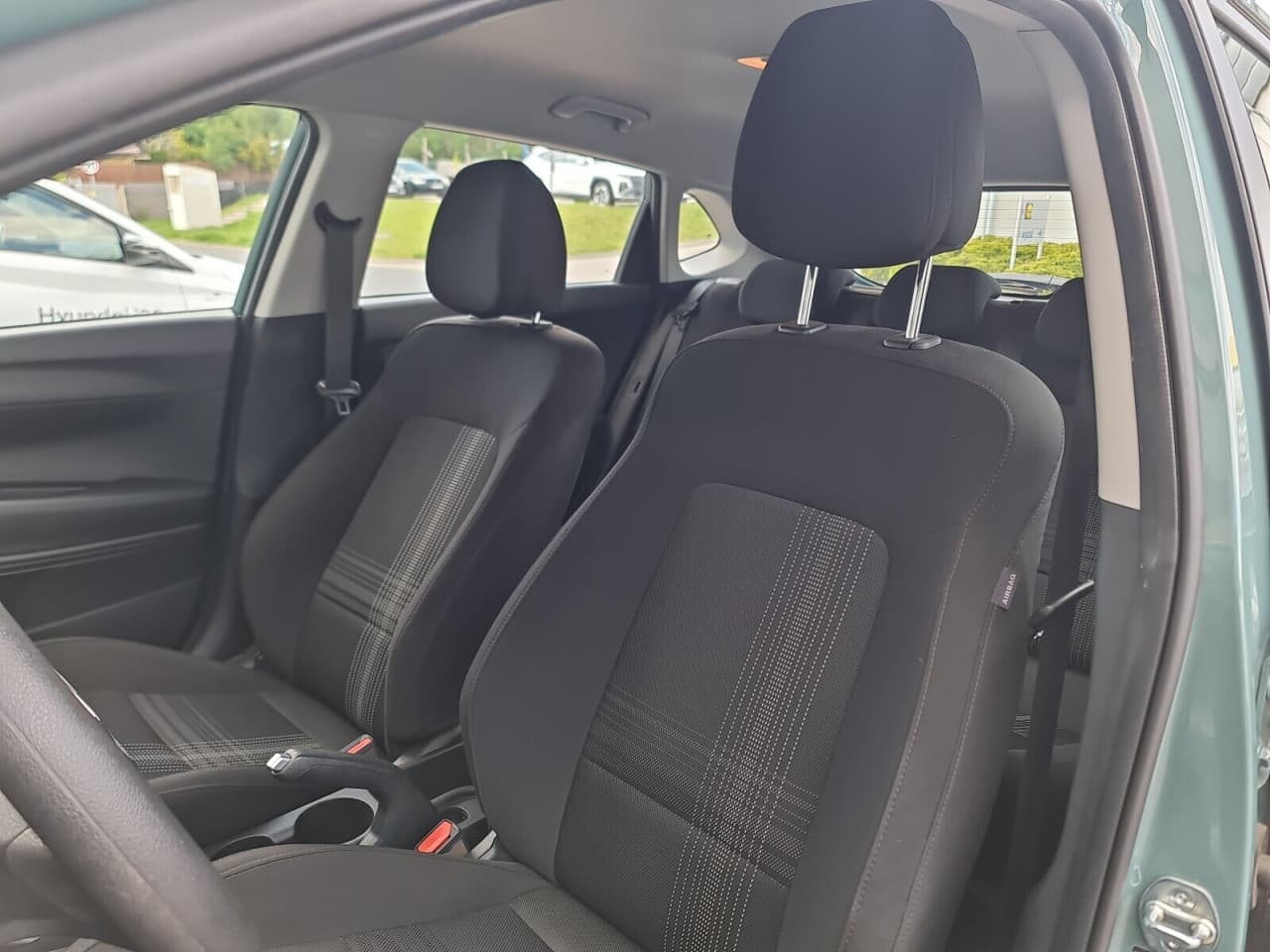 Hyundai i20 - zdjęcie 11