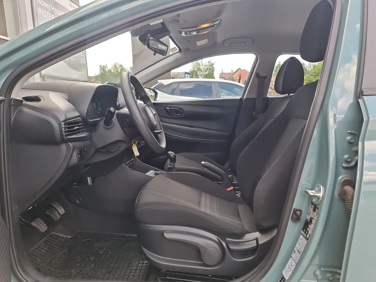 Hyundai i20 - zdjęcie 12