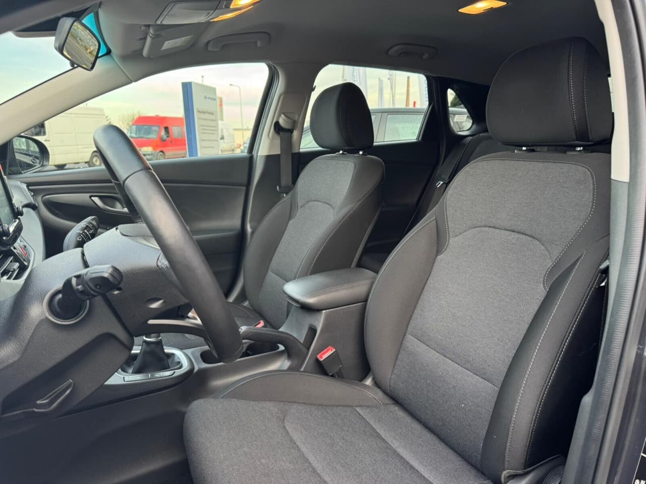 Hyundai i30 - zdjęcie 10